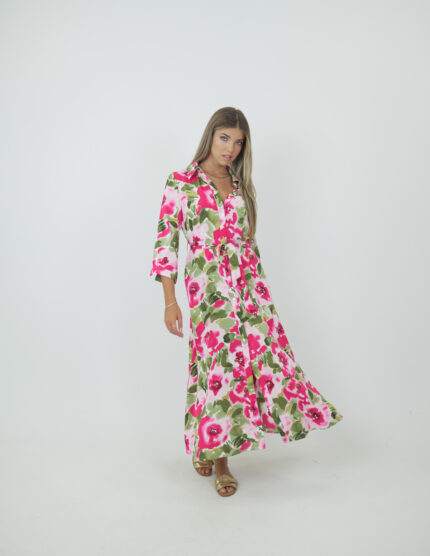 Vestido camiseiro longo com padrão floral