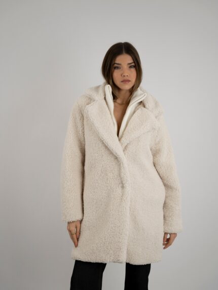 Casaco midi em pelo enroscado