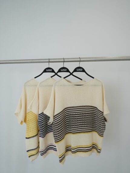 Camisola de Malha Larga W52 – Detalhes Listrados