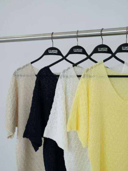 Camisola de Malha Leve com Decote em V