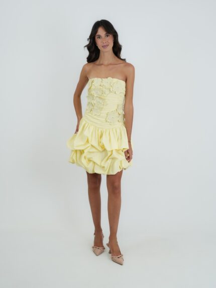 Vestido Curto Romântico com Calção Interno